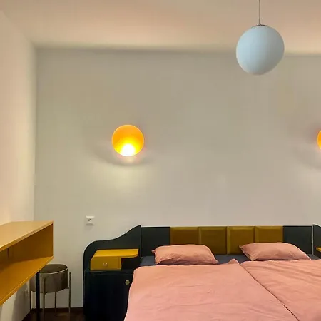 Timeless Old Centre With 2 Bathrooms And Balcony * Bratislava