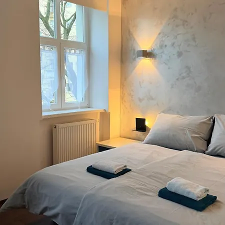 شقة Timeless Old Centre With 2 Bathrooms And Balcony براتسيلافا